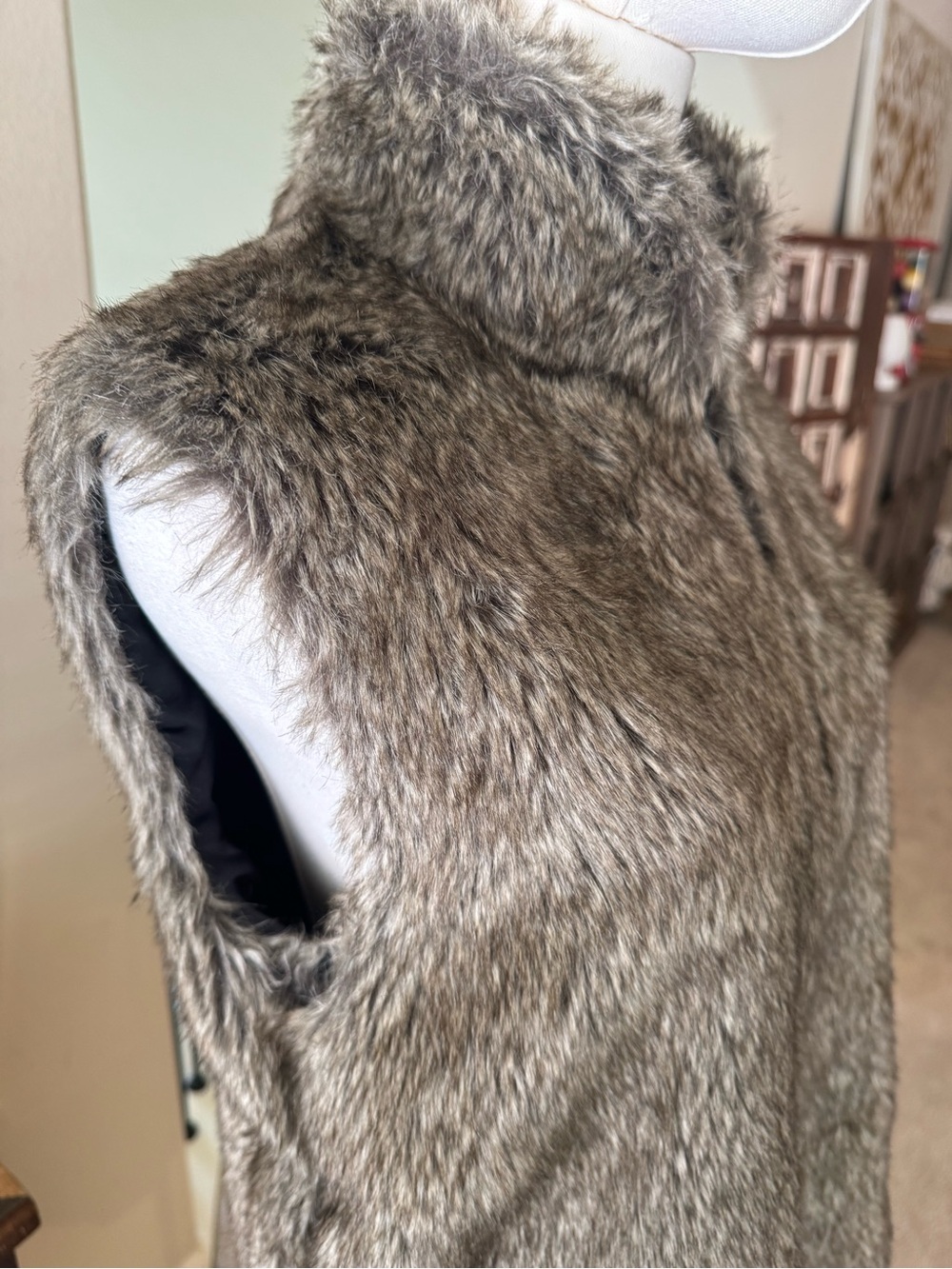 Arianna by Howard’s Faux Fur Vest - Picture 6 of 12